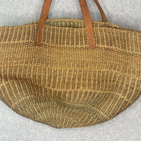 Vintage Handmade Woven Straw Tote Bag Leather Handles - Picture 3 of 9